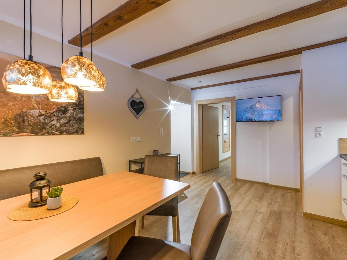 Hof Neuhaus Lägenhet Mayrhofen Exteriör bild